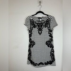 Anthropologie Short Sleeve Scoop Neck‎ Dress Black White Embroidery Size XS